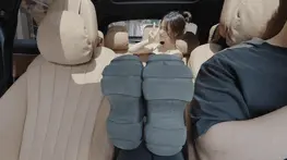 【脚模摄影】车内TK小P和然然两闺蜜中文字幕