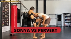 【JustHotFight】SOPHIA PLAYS WITH A PERVERT